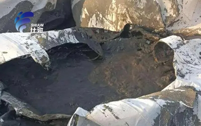 使用污泥調理劑調理后壓出來污泥的含水率，污泥脫水效果明顯