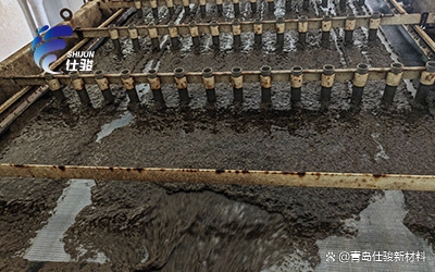 污泥深度脫水劑對(duì)板框壓濾機(jī)效果好不好呢-青島仕駿