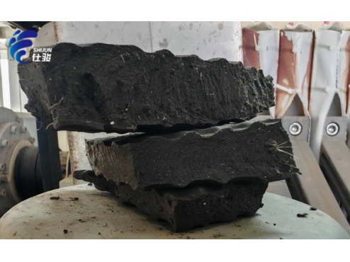 污泥增效劑：推動(dòng)環(huán)保產(chǎn)業(yè)可持續(xù)發(fā)展的新動(dòng)力-青島仕駿